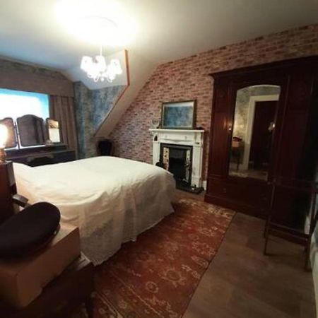 The Attic Apartment At Number 54 Ilfracombe Eksteriør billede